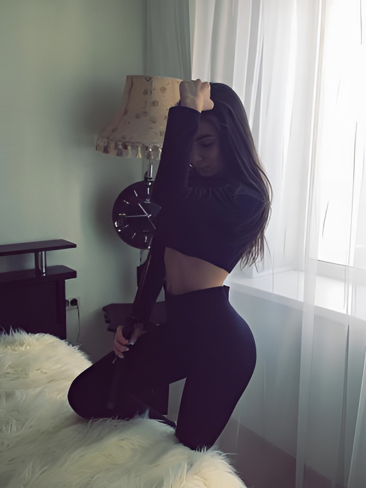 Фаина привлекальеная девушка из Зерноград цена от 5000 руб