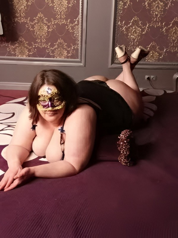 Медея привлекательная девушка из Зерноград цена от 10000 руб