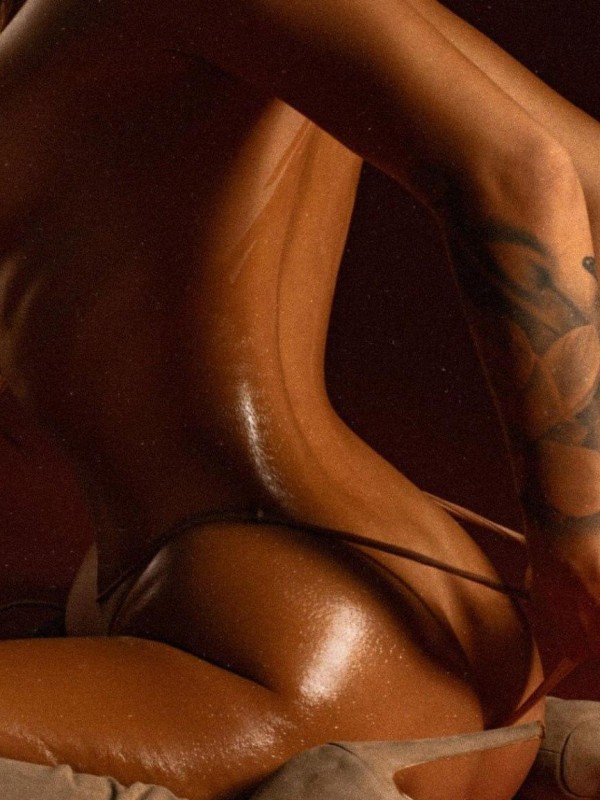 Каролина привлекательная девушка из Зерноград цена от 4000 руб