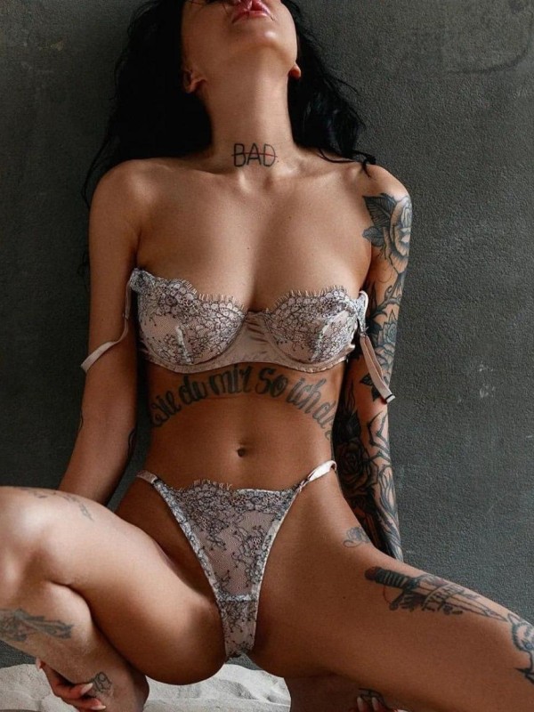 Оксаночка привлекательная девушка из Зерноград цена от 6000 руб