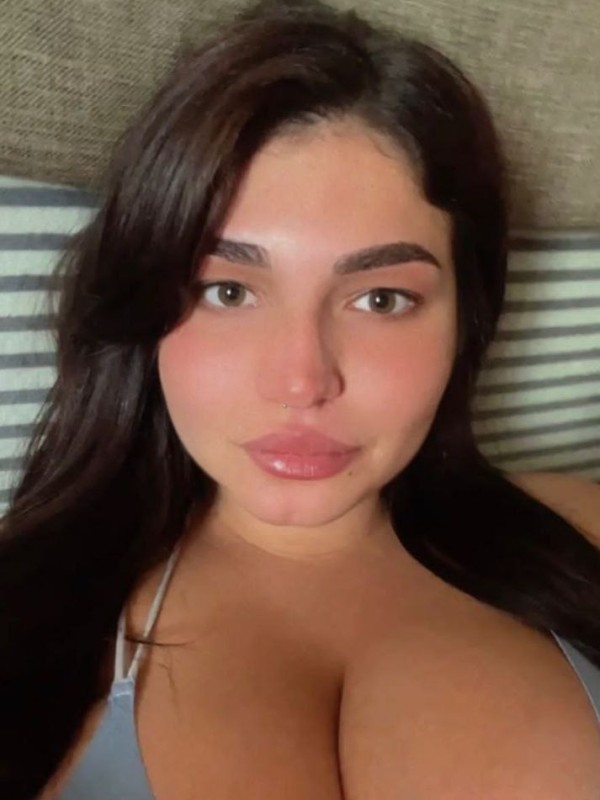 Ева привлекательная девушка из Зерноград цена от 2800 руб